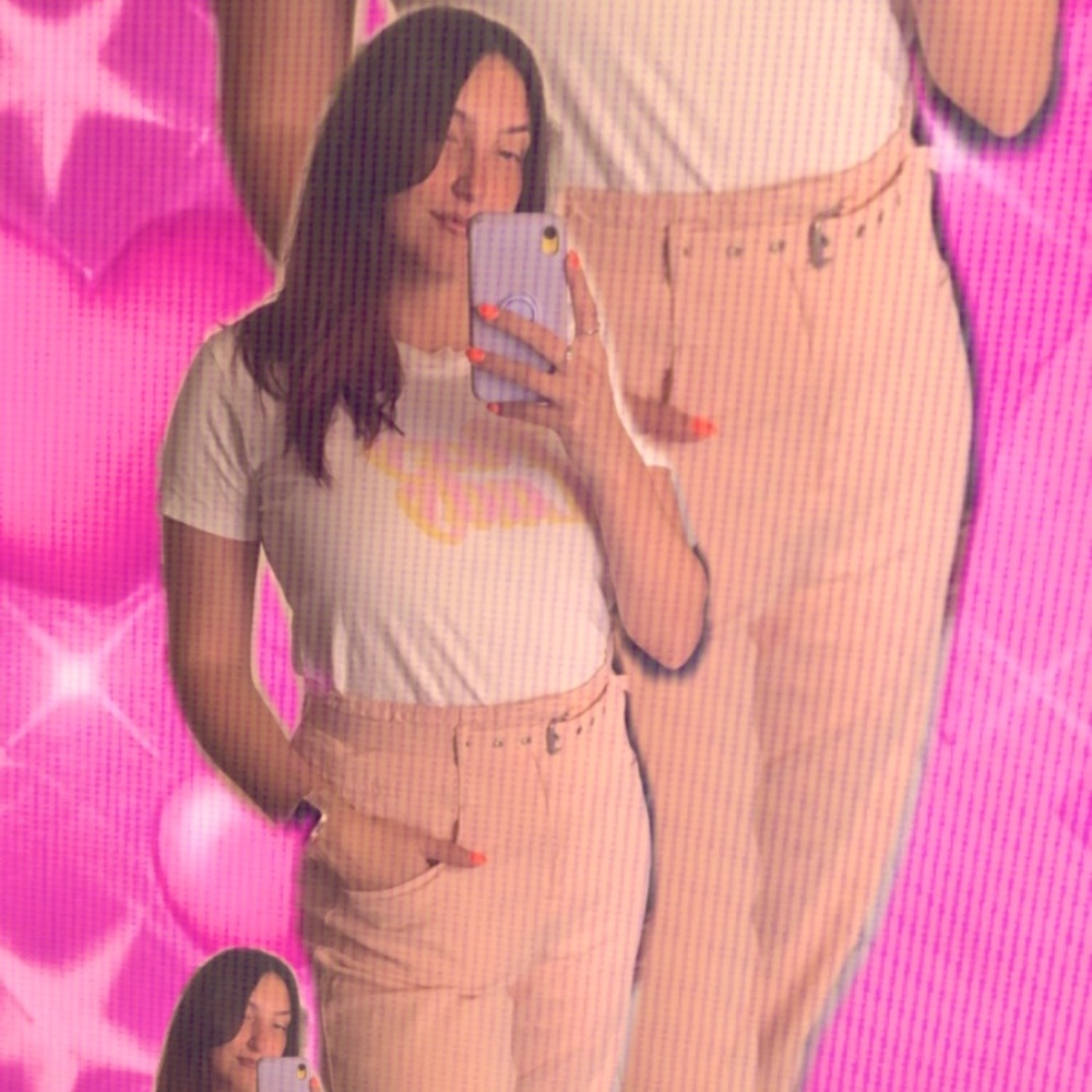 Meet your Posher, Aly